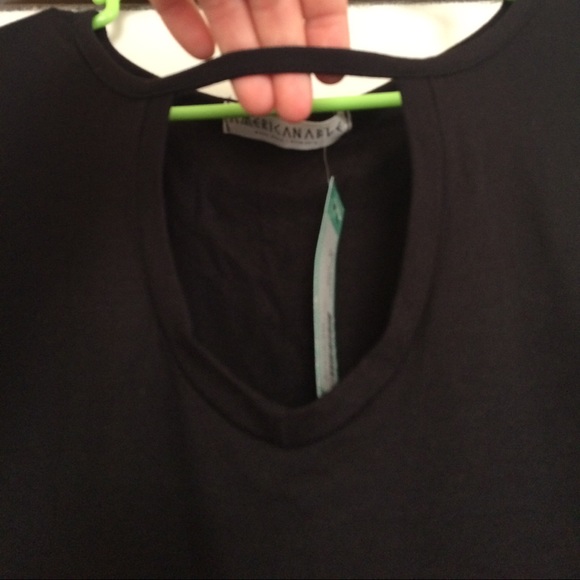 Keyhole Knit Top - Picture 2 of 3